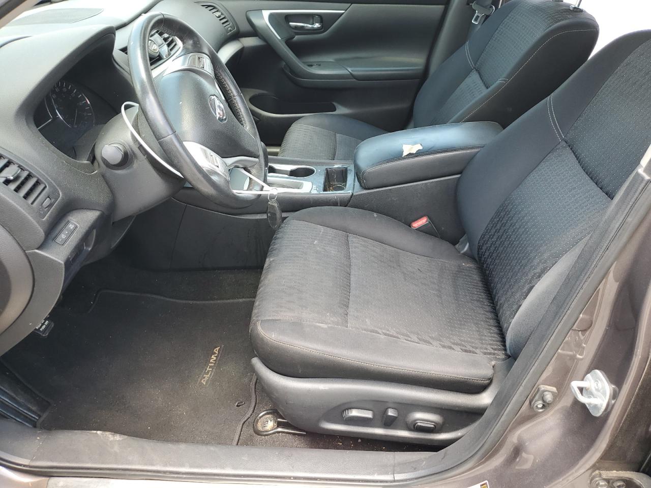 Nissan Altima 2.5 Image 3