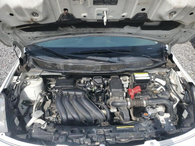 Nissan Versa S Image 5