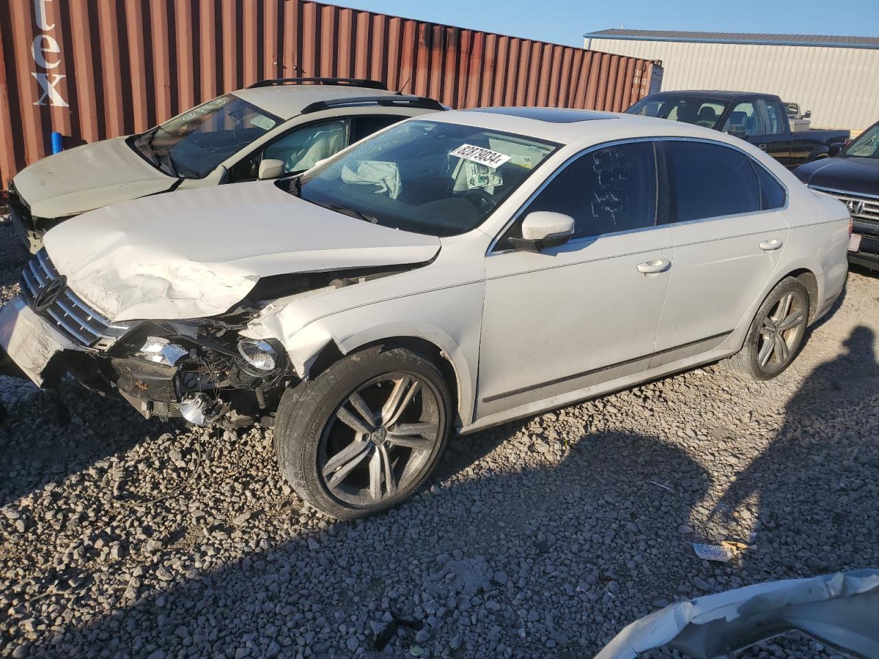 Volkswagen Passat Sel Image 1