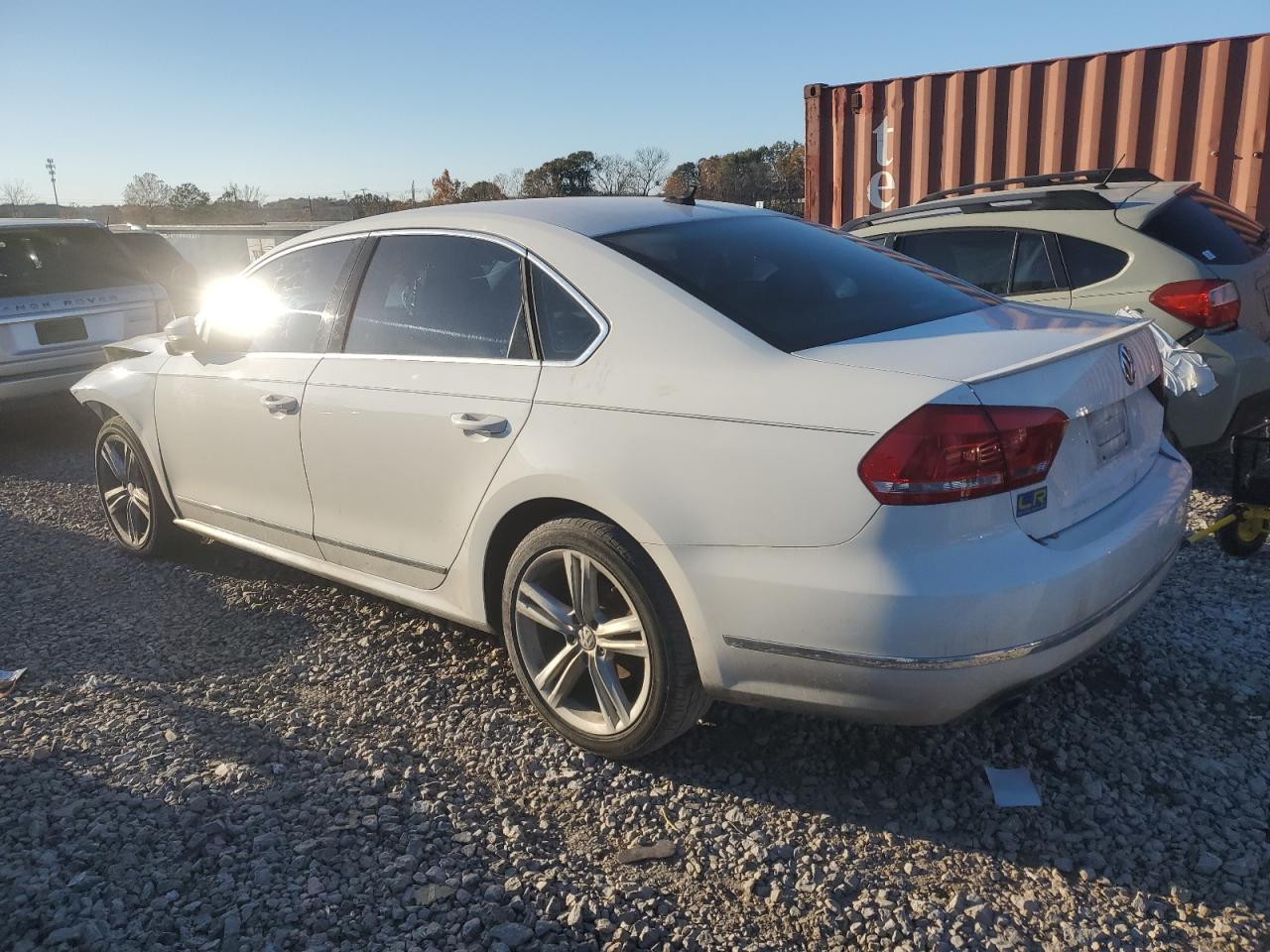 Volkswagen Passat Sel Image 12