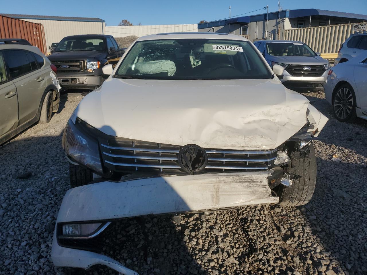 Volkswagen Passat Sel Image 2