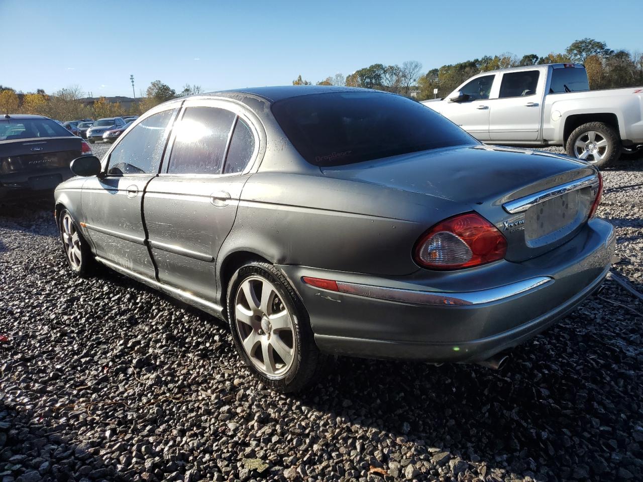 Jaguar X-Type 3.0 Image 12