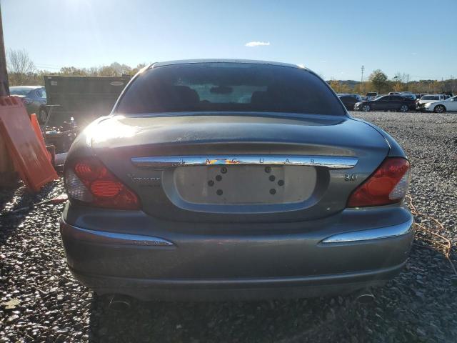 Jaguar X-Type 3.0 Image 11
