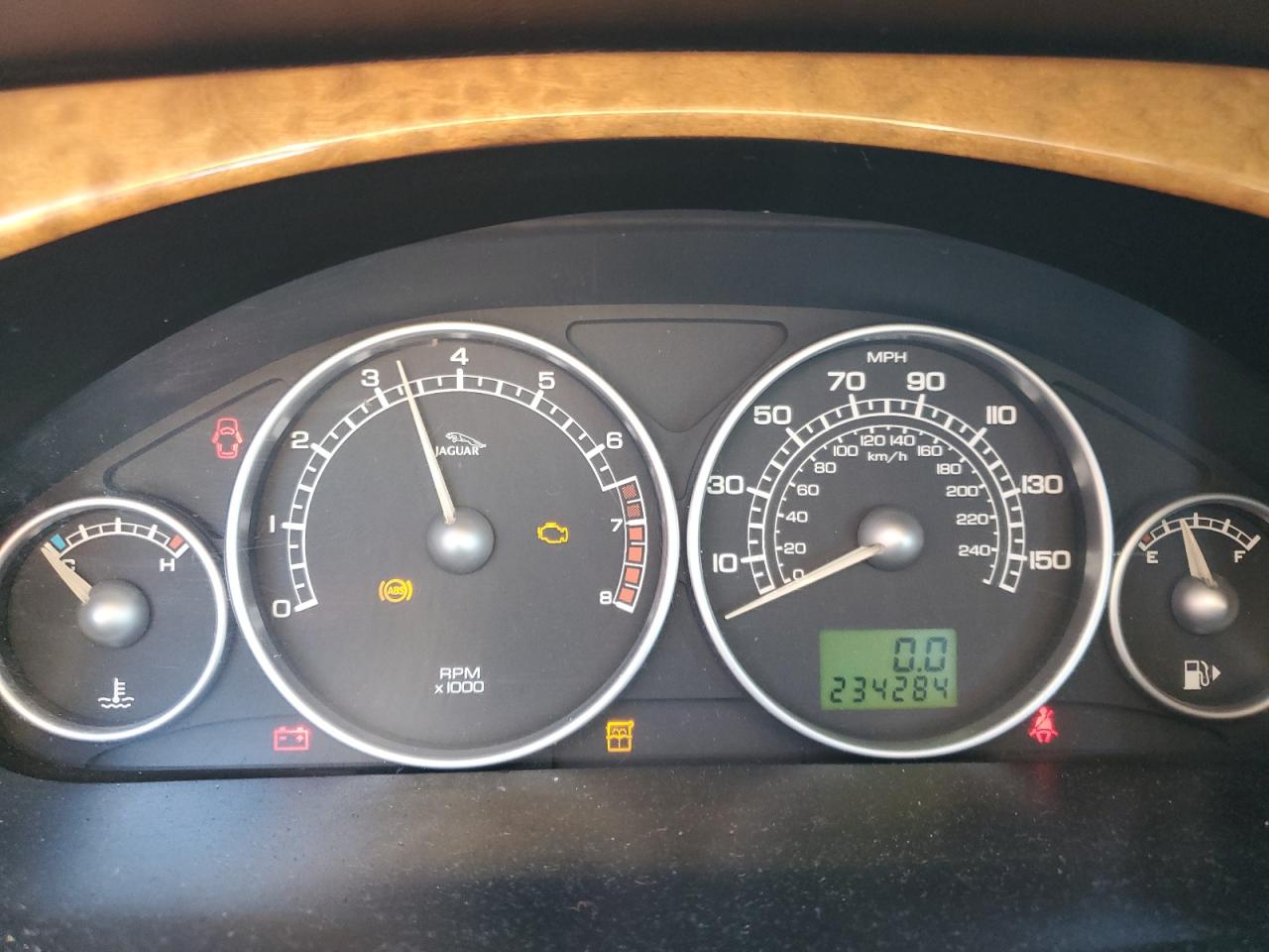 Jaguar X-Type 3.0 Image 6