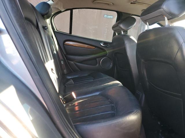 Jaguar X-Type 3.0 Image 9