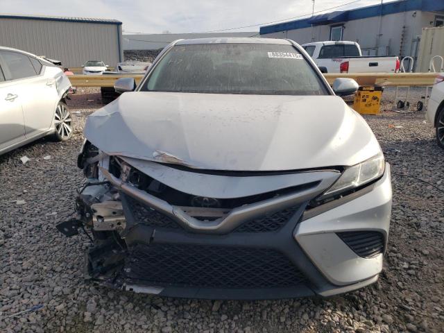 Toyota Camry L Image 6