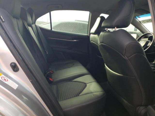 Toyota Camry L Image 9