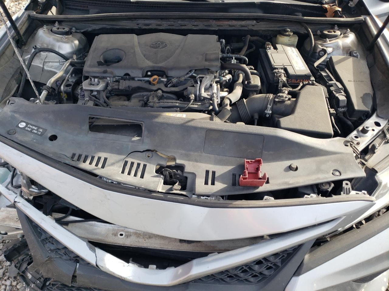 Toyota Camry L Image 4