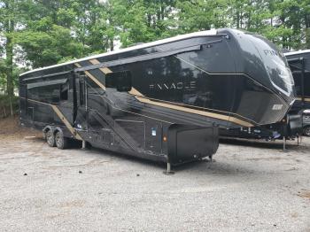  Salvage Jayco Pinnacle