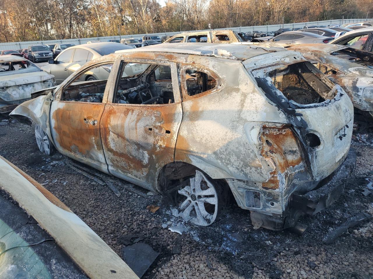 Nissan Rogue S Image 5