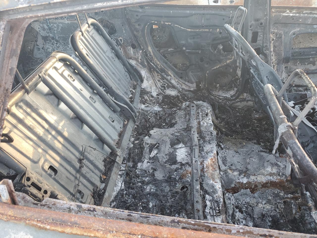 Nissan Rogue S Image 9