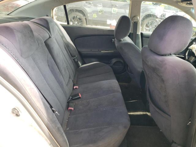 Nissan Altima S Image 8