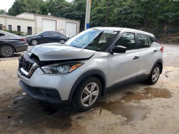  Salvage Nissan Kicks