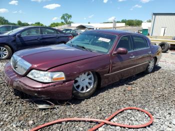  Salvage Lincoln Towncar