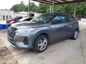  Salvage Nissan Kicks