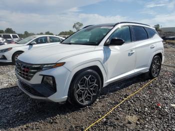  Salvage Hyundai TUCSON