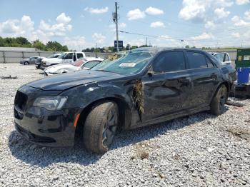  Salvage Chrysler 300