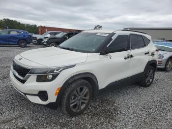  Salvage Kia Seltos