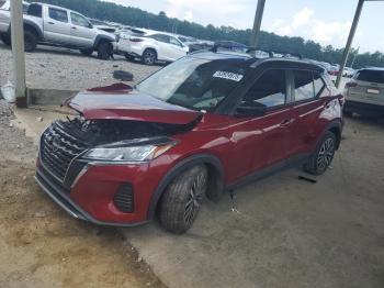  Salvage Nissan Kicks