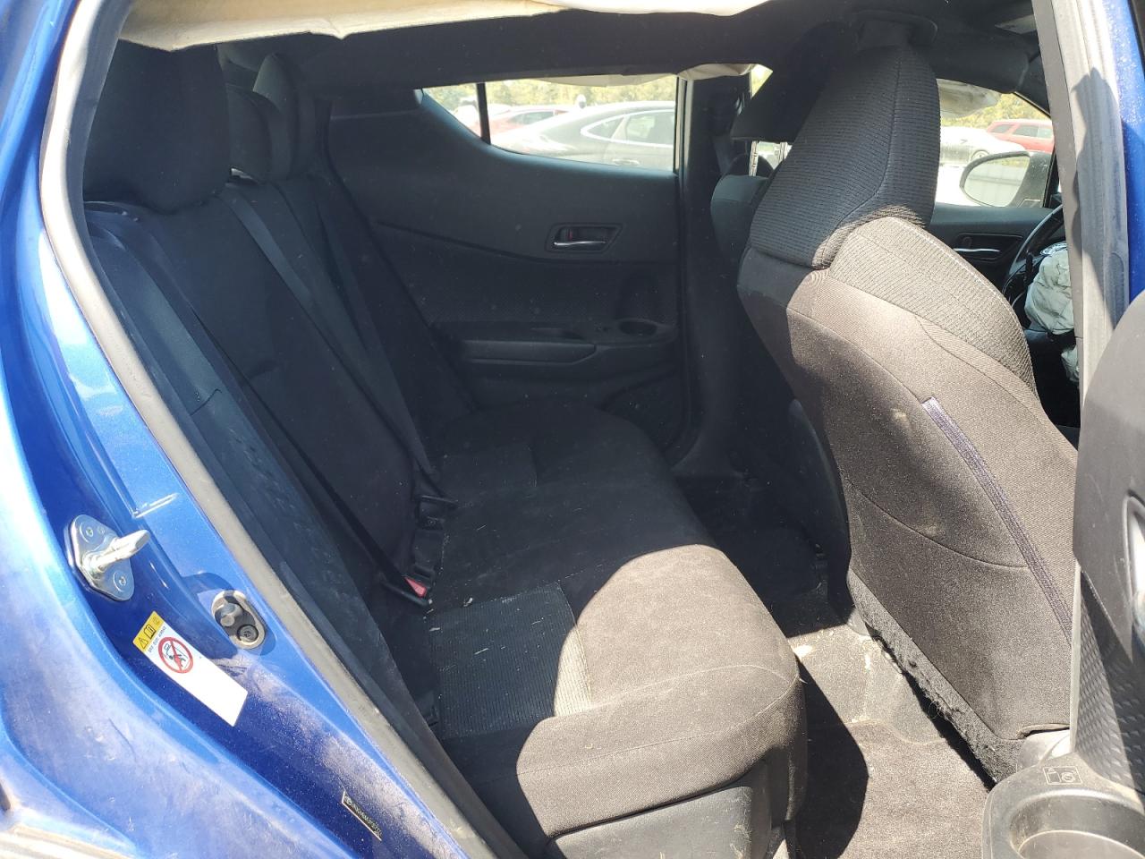 Toyota C-HR Xle Image 8