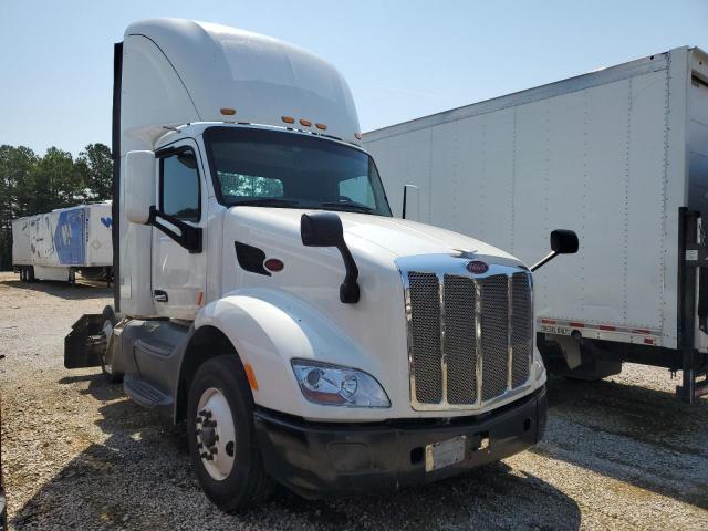  Salvage Peterbilt Tractor 579