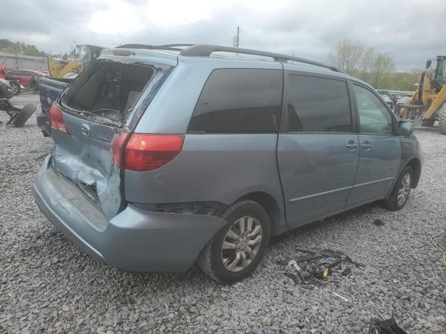 Toyota Sienna Xle Image 10