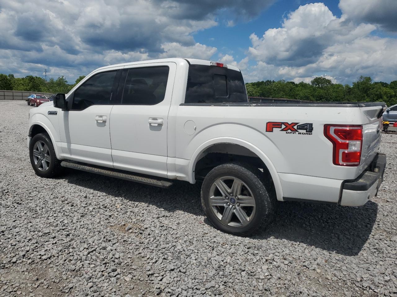 Ford F-150 Supercrew Image 4