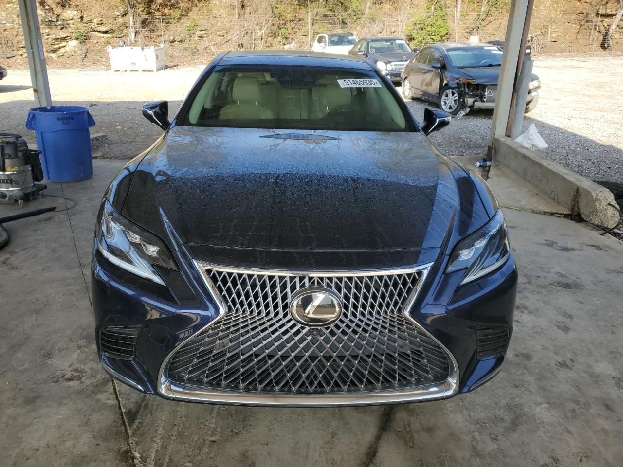 Lexus LS 500 Base Image 4