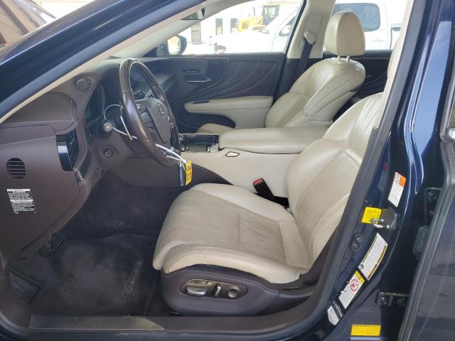 Lexus LS 500 Base Image 11