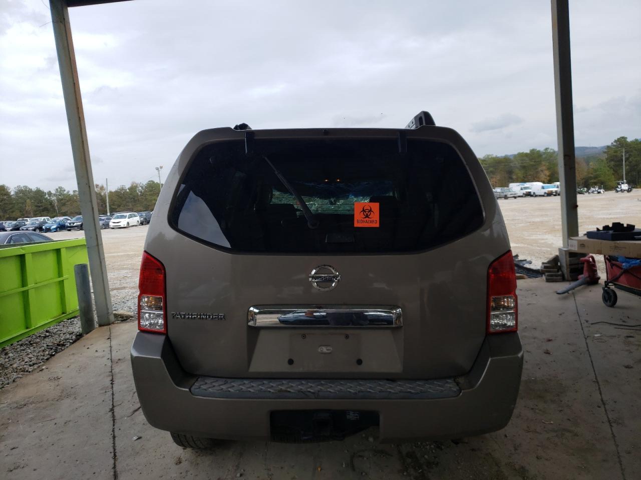 Nissan Pathfinder Le Image 4