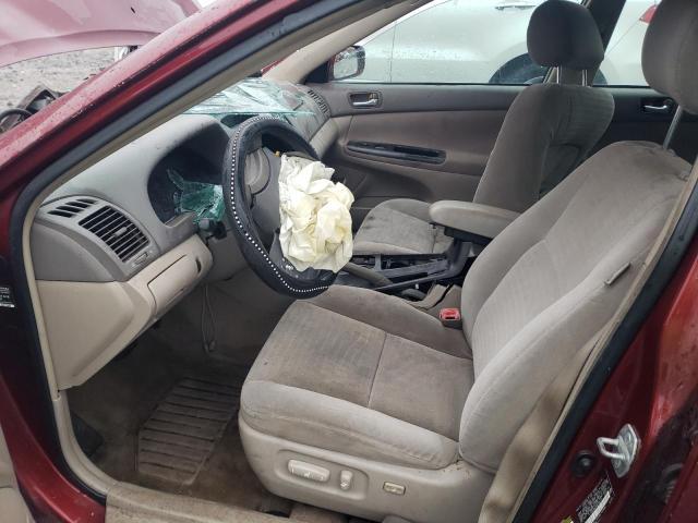 Toyota Camry Le Image 3