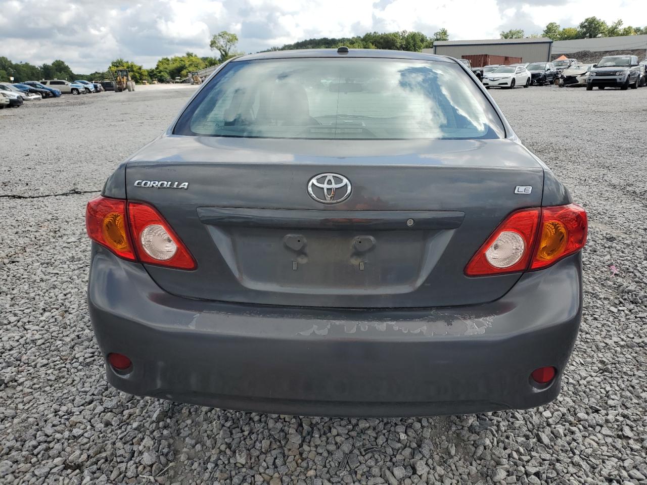 Toyota Corolla Base Image 6