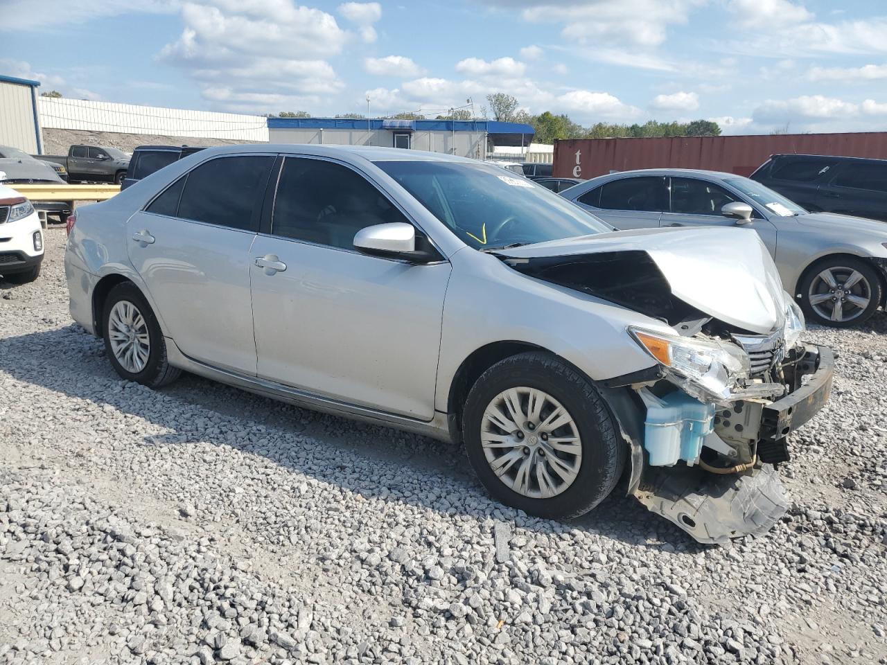 Toyota Camry Base Image 6