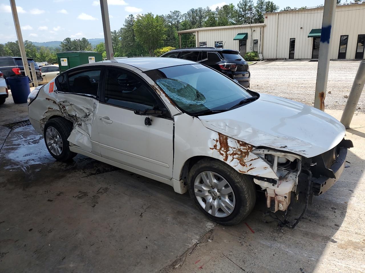 Nissan Altima Base Image 5