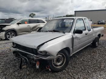  Salvage Toyota Pickup