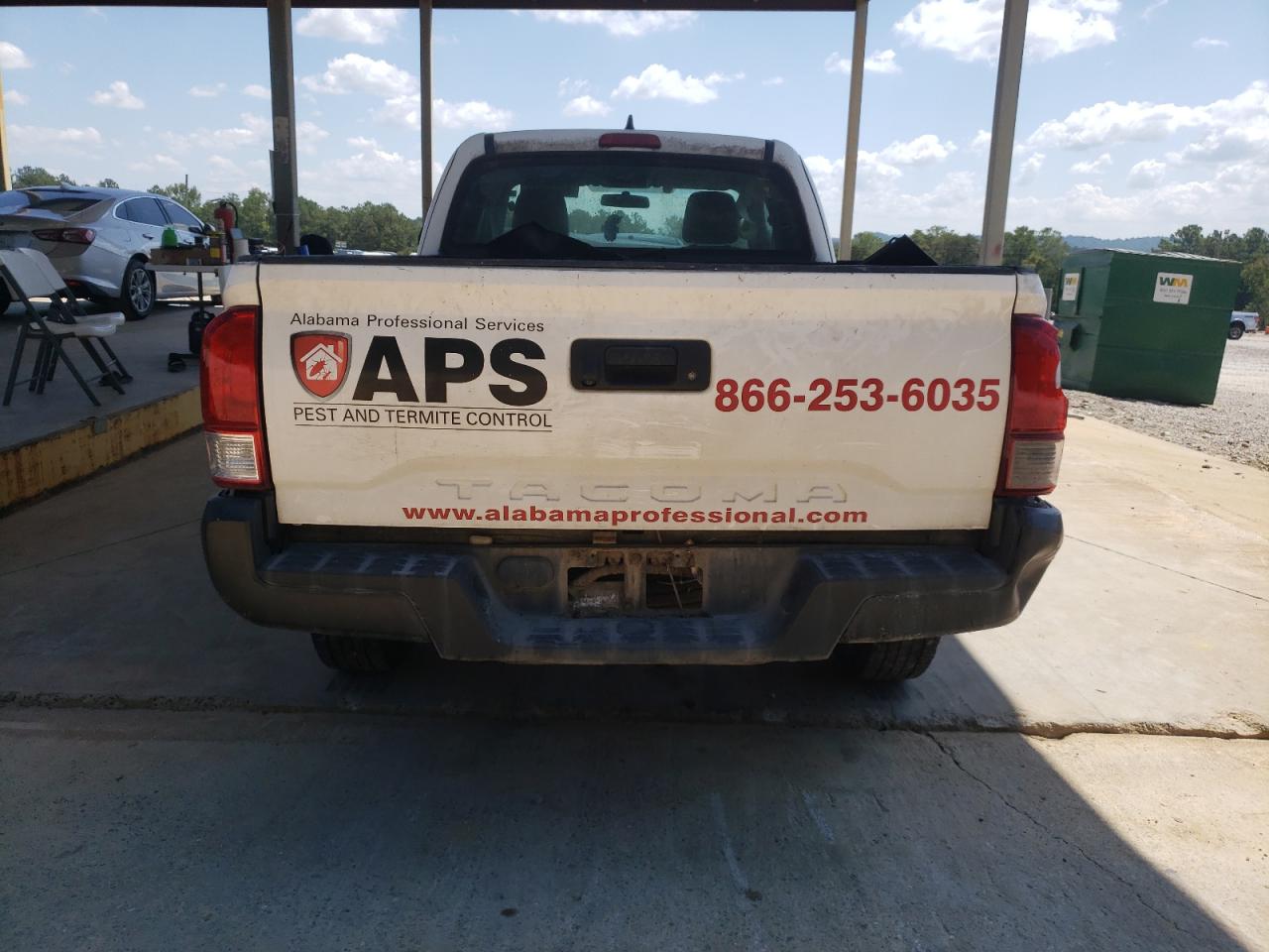 Toyota Tacoma Access Cab Image 2