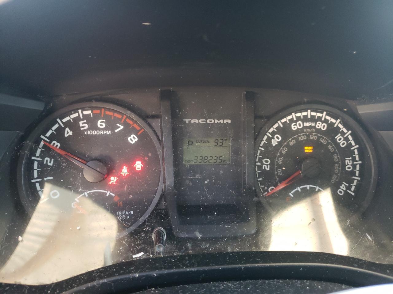 Toyota Tacoma Access Cab Image 8