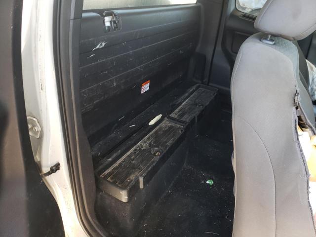 Toyota Tacoma Access Cab Image 11