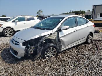  Salvage Hyundai ACCENT