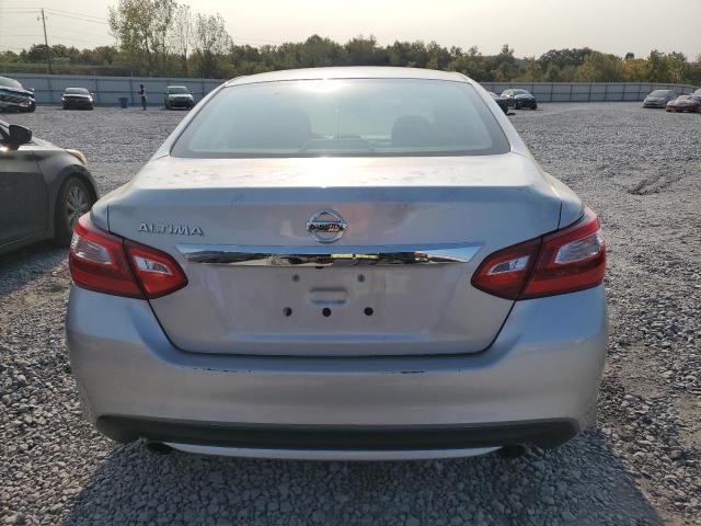 Nissan Altima 2.5 Image 4