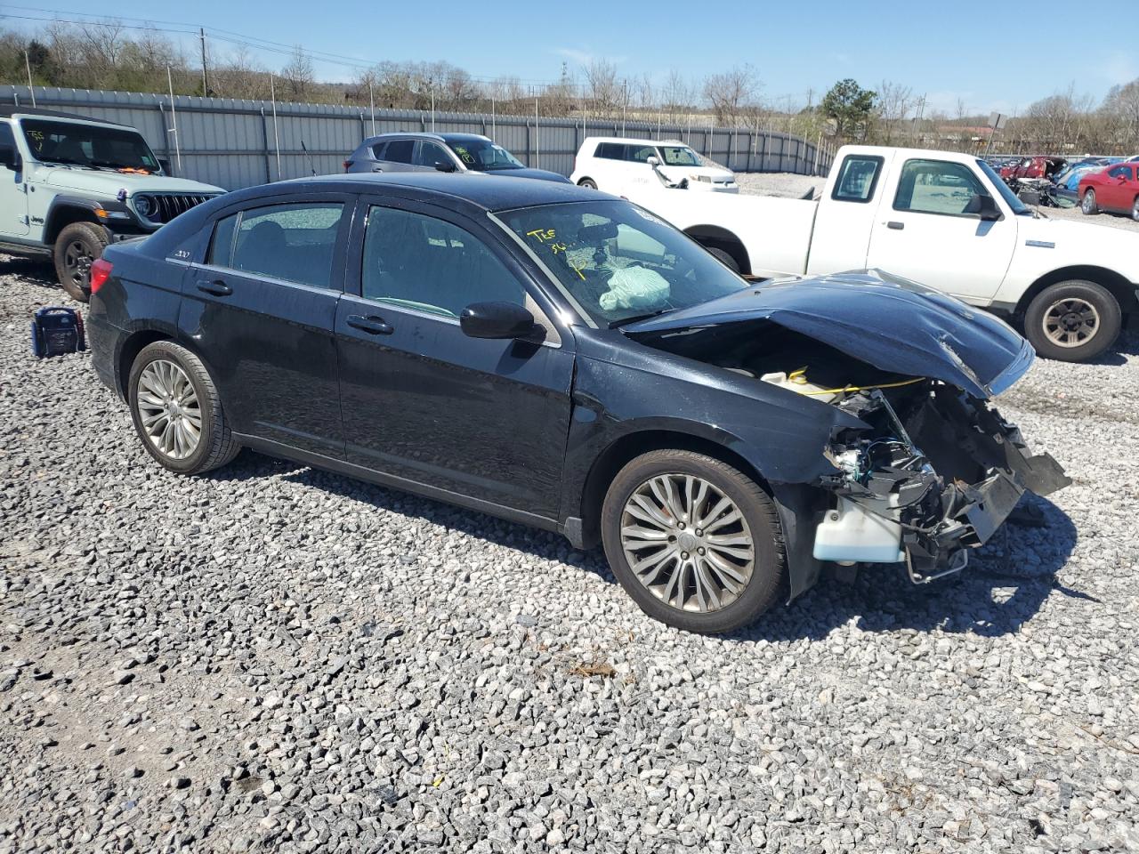 Chrysler 200 Lx Image 4