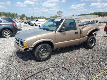  Salvage Chevrolet S-10