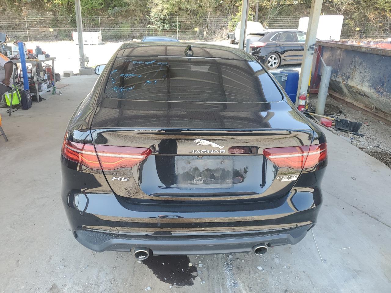 Jaguar XE S Image 11