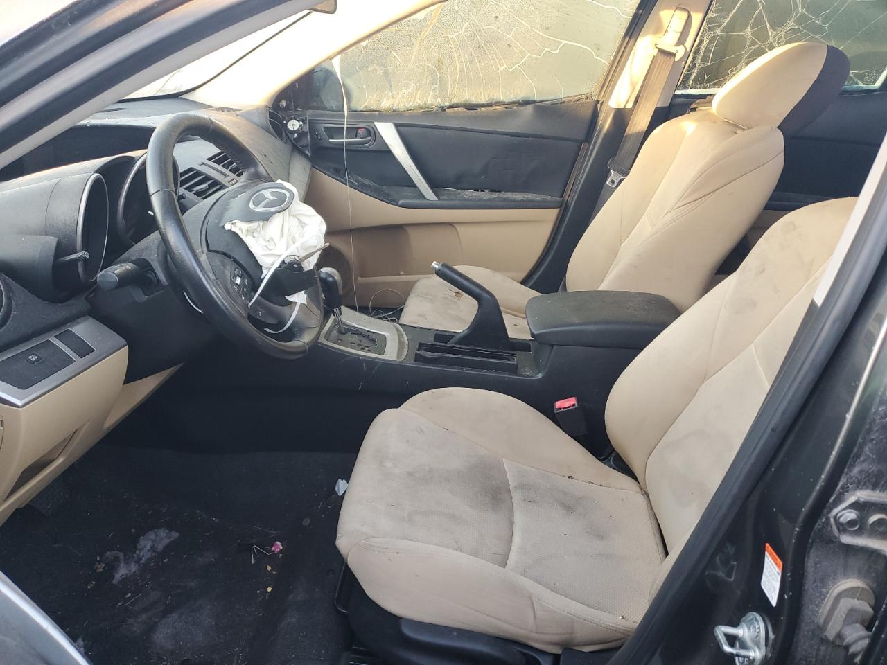 Mazda Mazda3 S Image 9