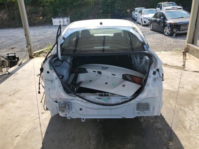 Nissan Versa S Image 6