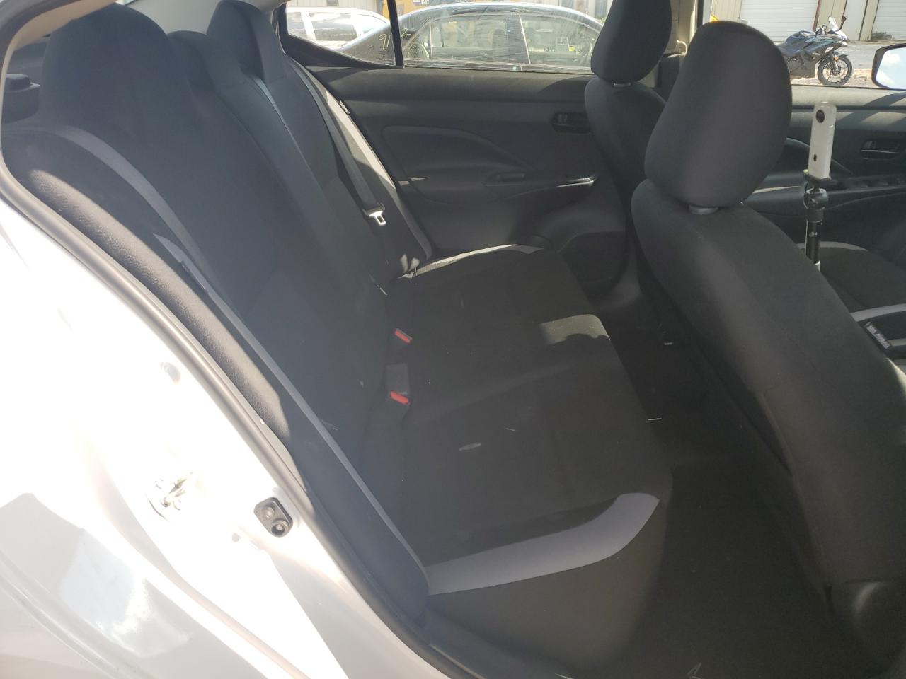 Nissan Versa S Image 4