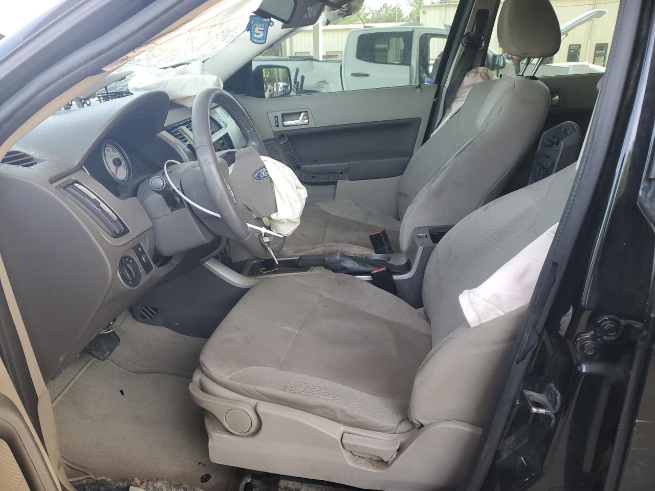 Ford Focus Se Image 10