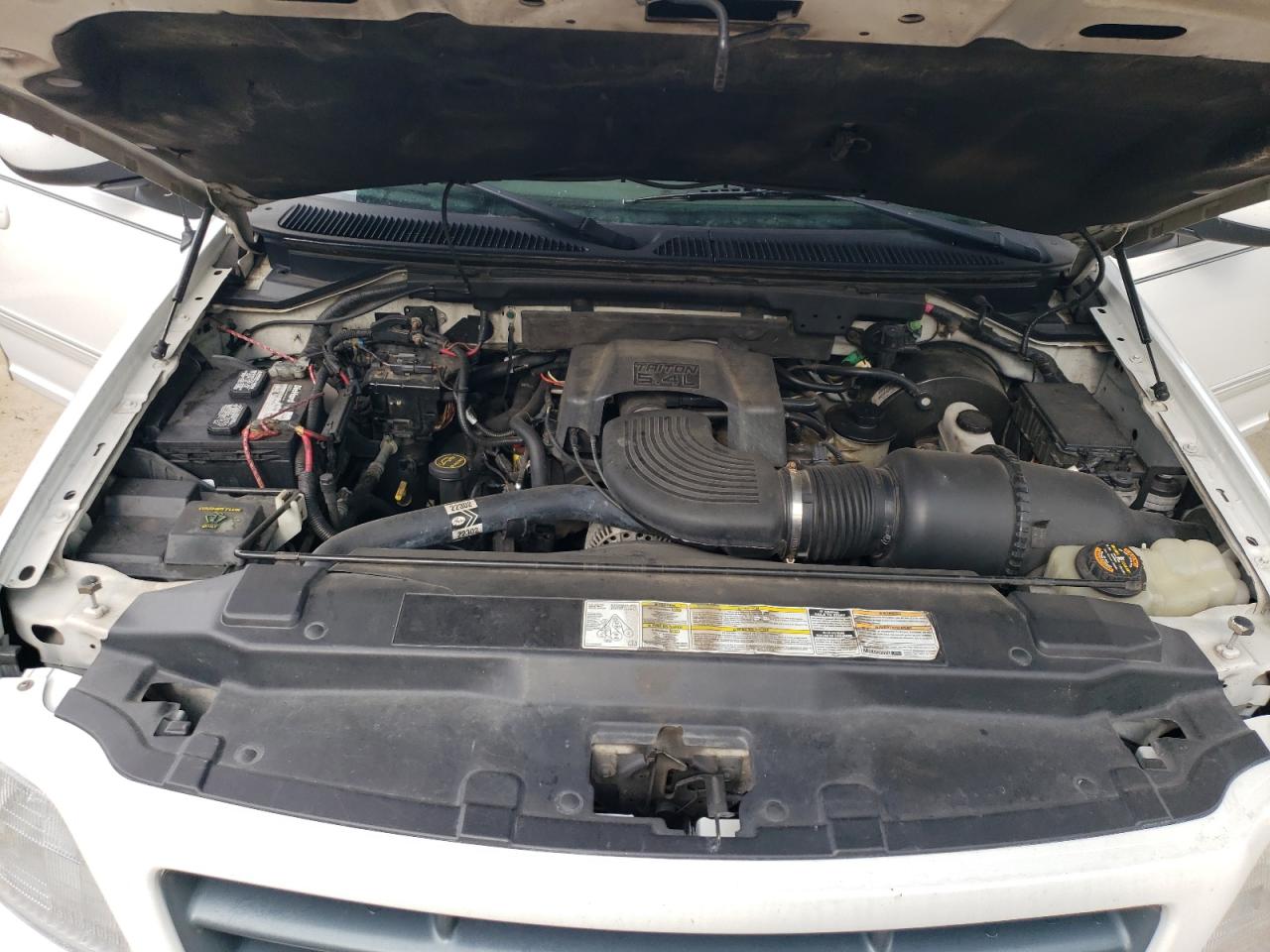 Ford F-150 Supercrew Image 12