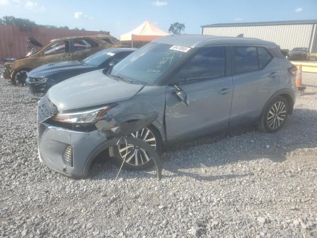  Salvage Nissan Kicks