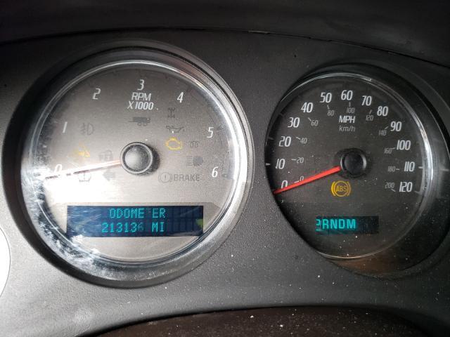 GMC Yukon Denali Image 10